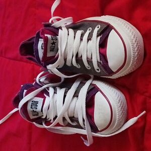 Converse low top shoes